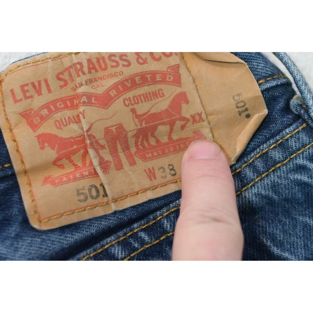 Levis 501 Original Fit Jeans Mens 38x34 Blue Straight Leg Button Fly Excellent